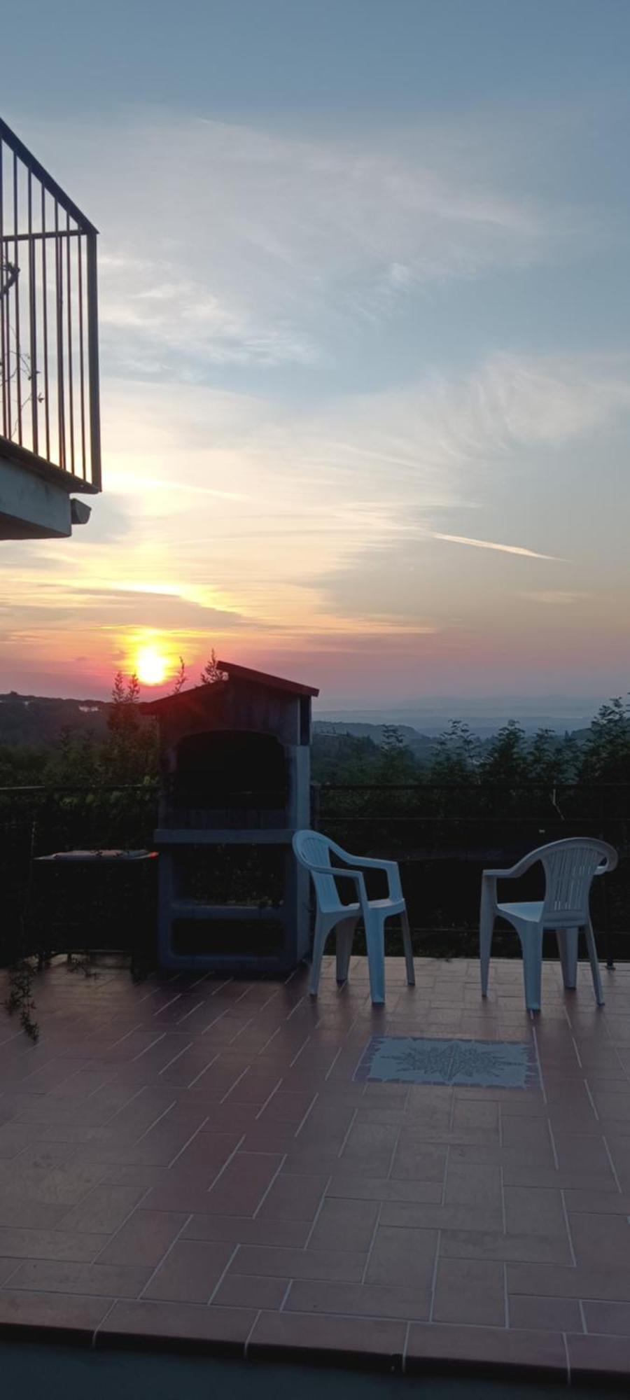 Appartamento Panoramico Montepulciano Stazione الغرفة الصورة